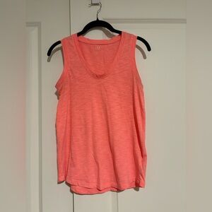 LAST CHANCE GAP Women's Coral Tank Top